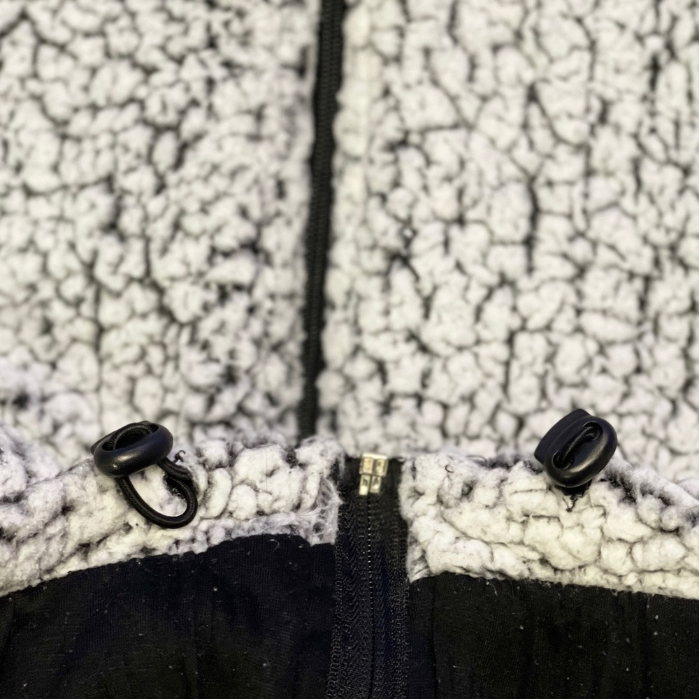 Forever 21 Sherpa Full-Zip - Picture 3 of 4